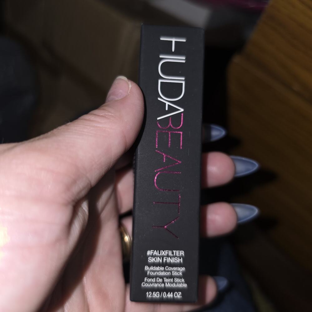 Huda Beauty Faux Filter Foundation Stick Buildable Cover Chocolate Truffle 540G